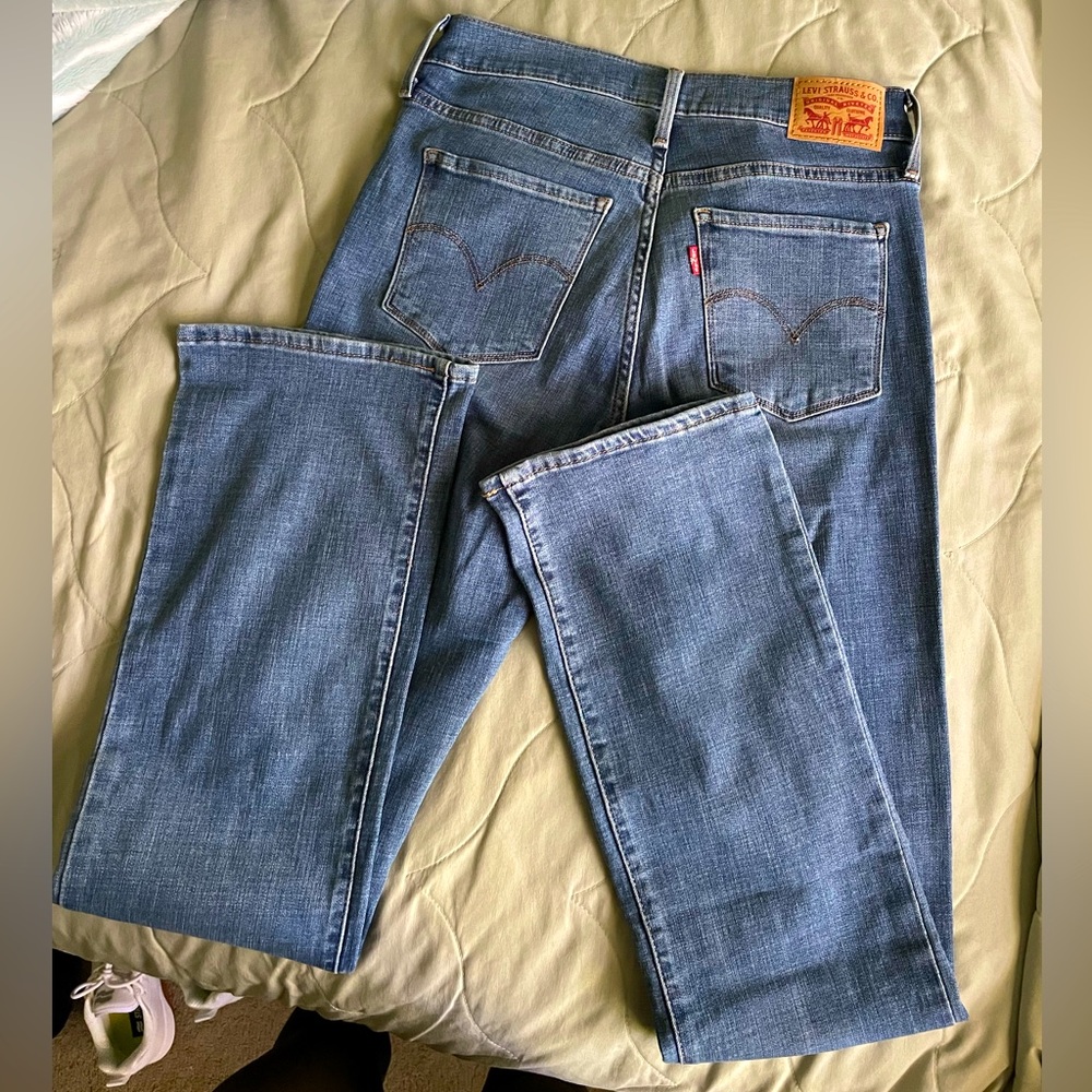Levi’s 315 Shaping Bootcut Jeans 27x32
